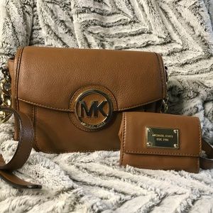 Michael Kors Fulton Crossbody & matching wallet